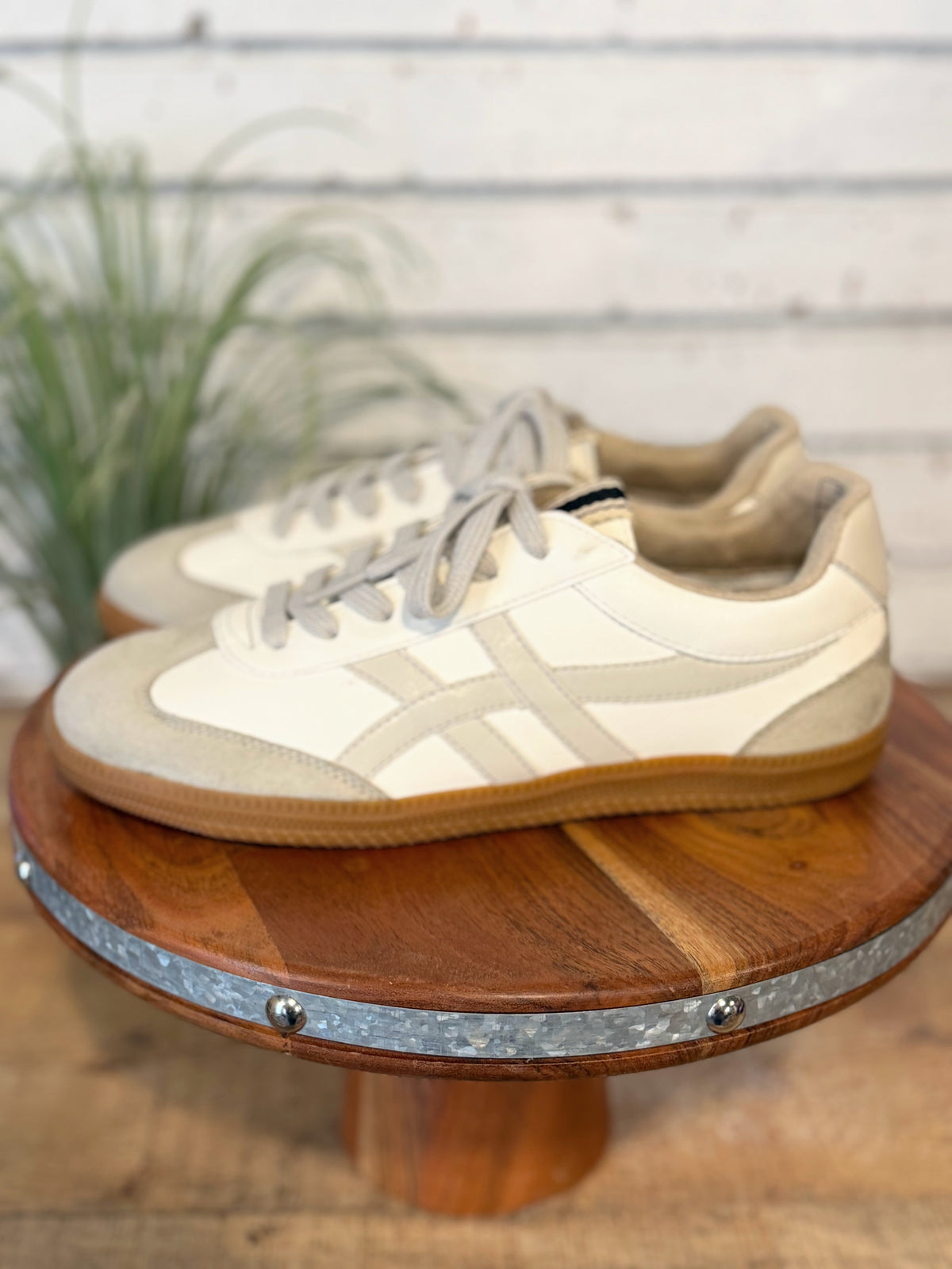 Shu Shop Sasha Sneaker | White