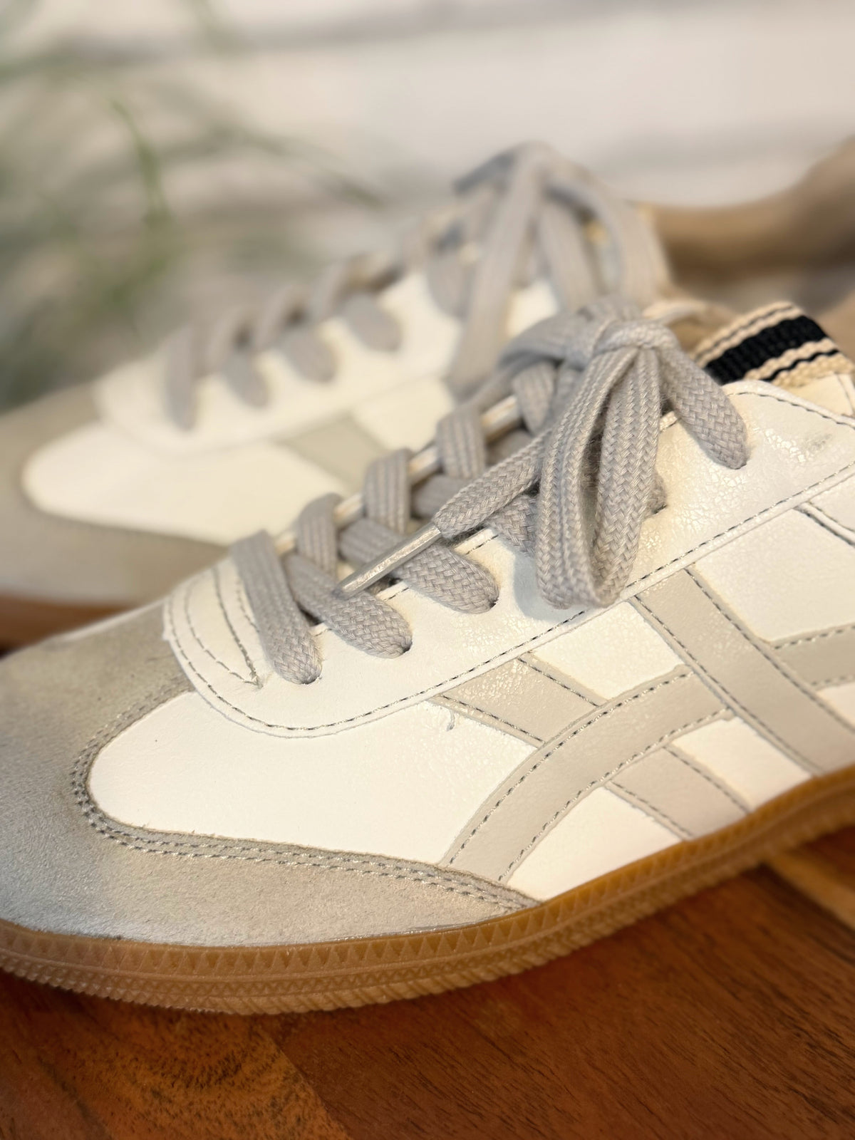 Shu Shop Sasha Sneaker | White