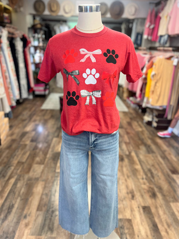 Spirit Paws & Bows Tee | Red
