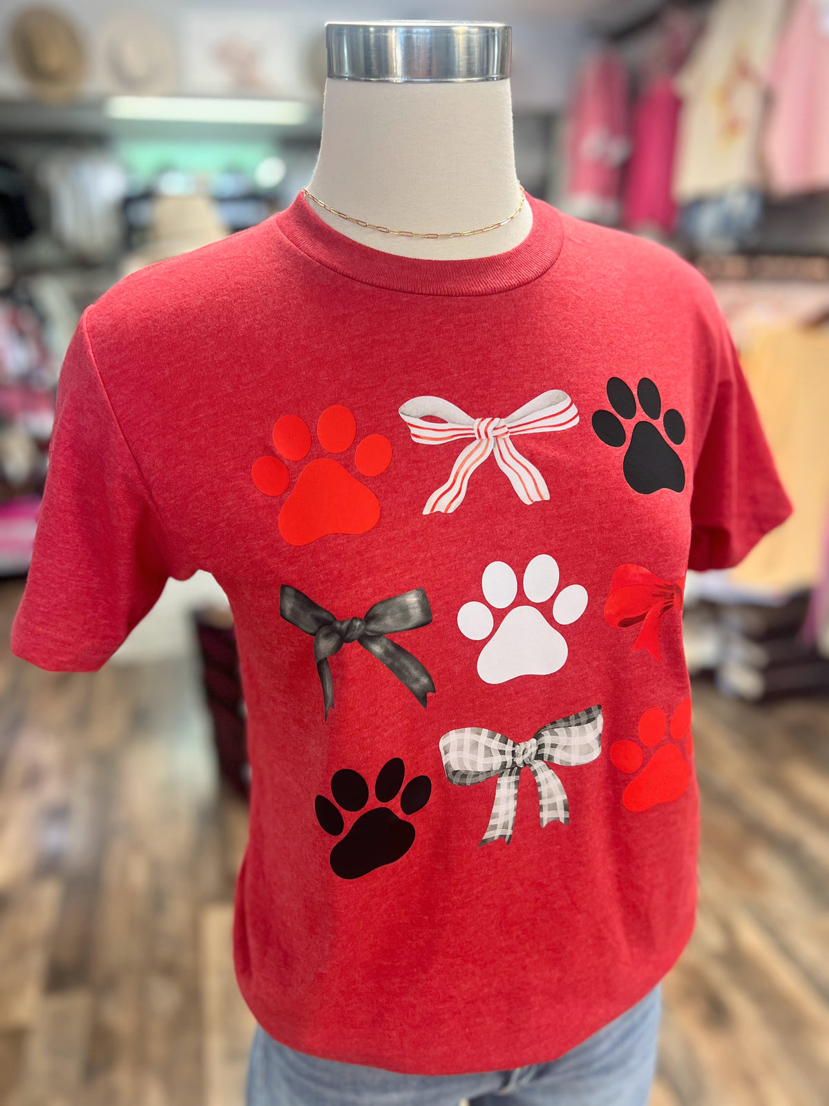 Spirit Paws & Bows Tee | Red