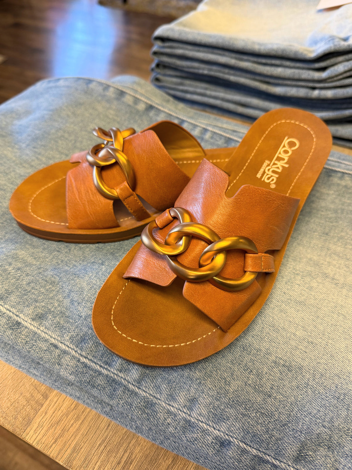 Corky's Chain Letter Sandal | Cognac