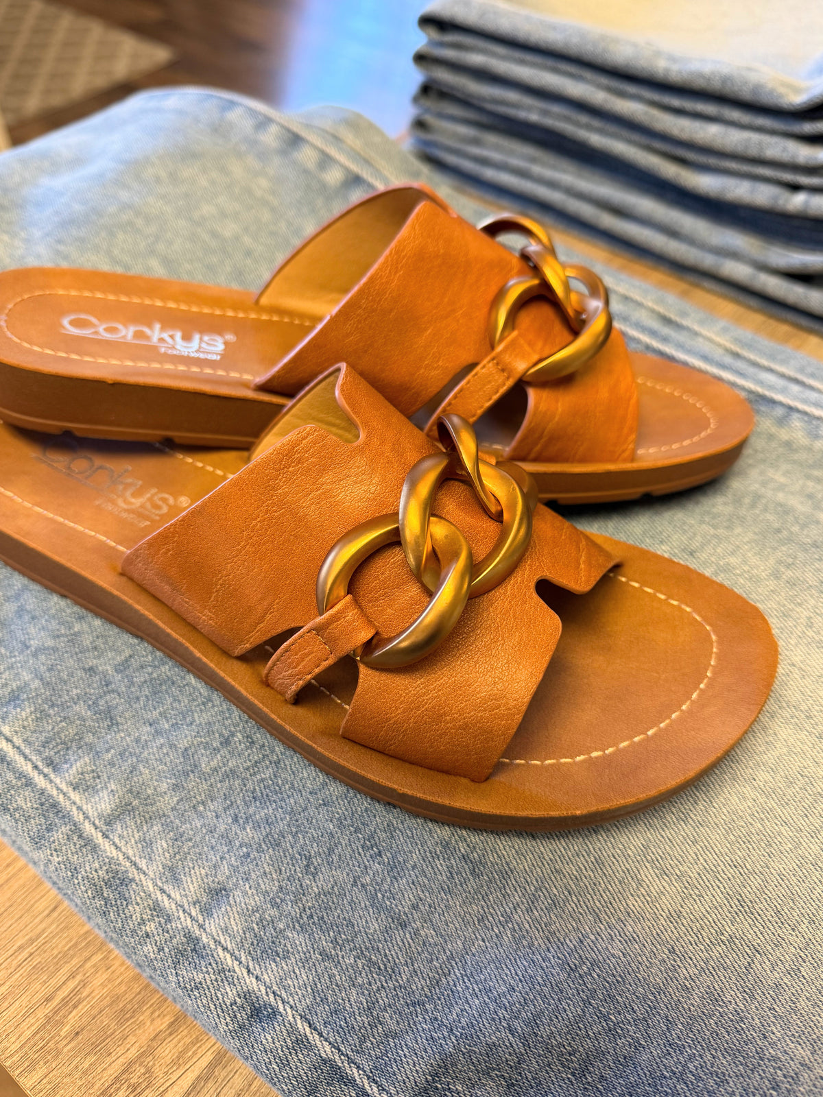 Corky's Chain Letter Sandal | Cognac