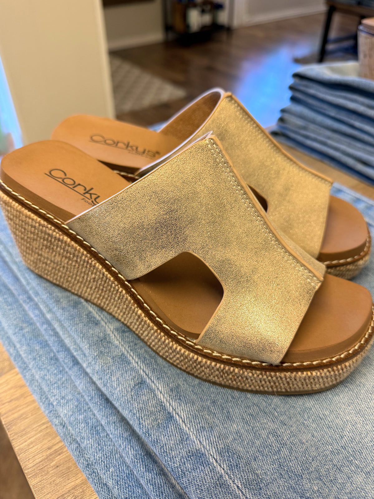 Corky's Kiss N Tell Sandal | Washed Gold Metallic