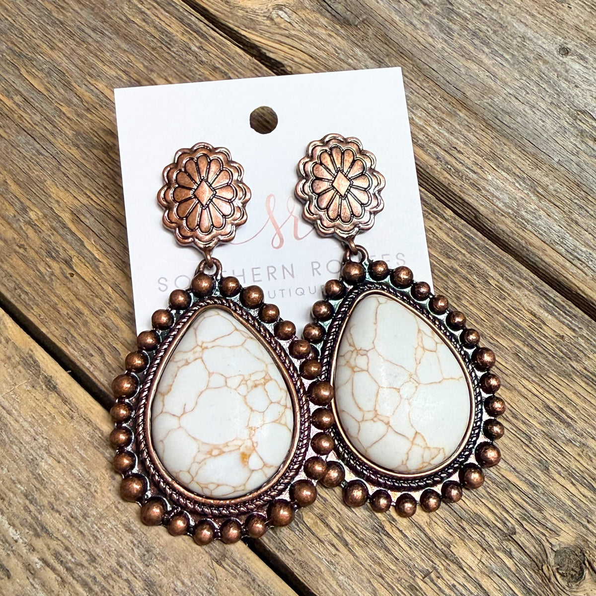 Pendant Concho Earrings | Ivory/Bronze