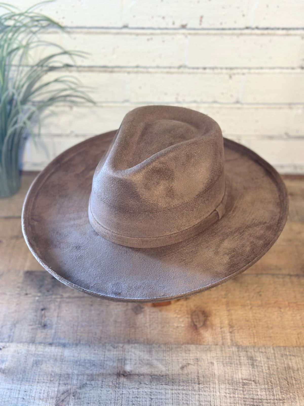 Vegan Suede Pencil Brim Rancher Hat | Dark Taupe