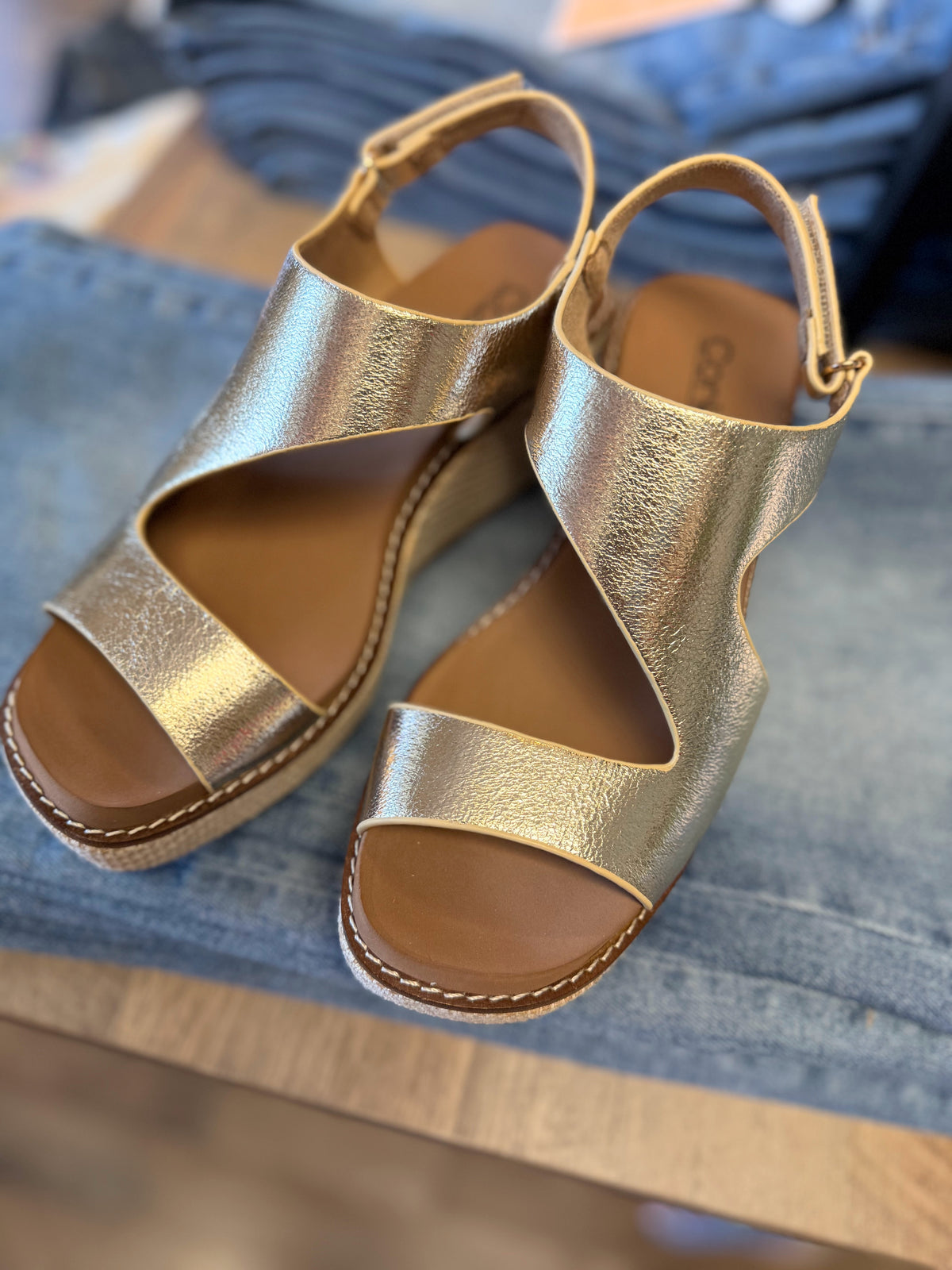 Corky's Steppin' Out Sandal | Gold