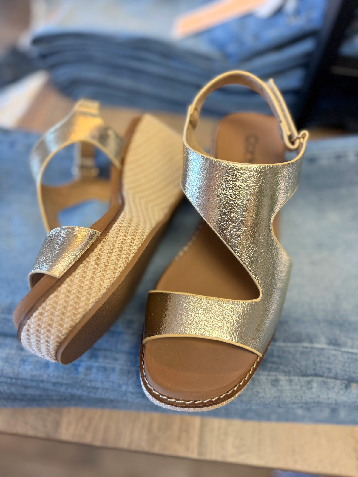 Corky's Steppin' Out Sandal | Gold