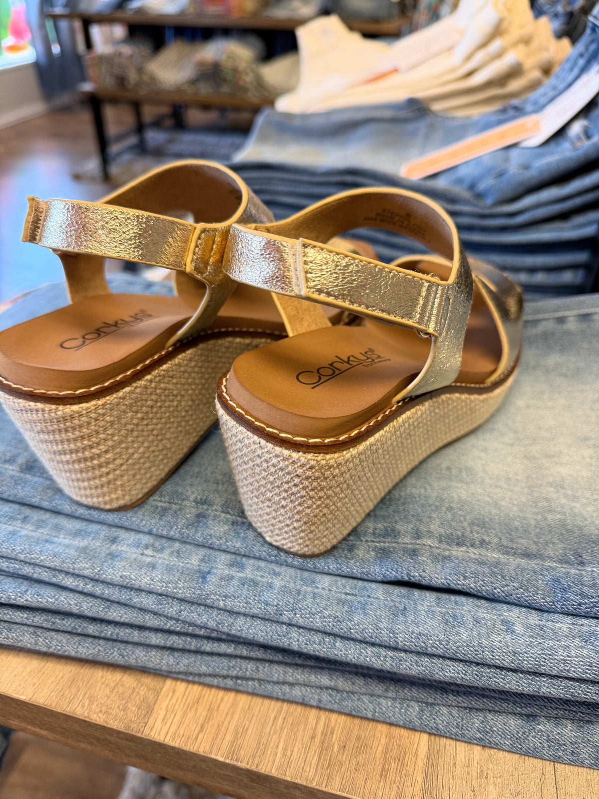 Corky's Steppin' Out Sandal | Gold