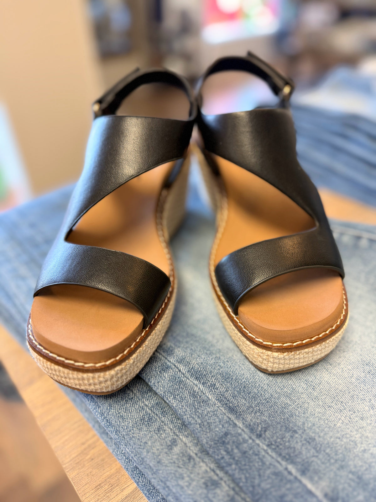 Corky's Steppin' Out Sandal | Black