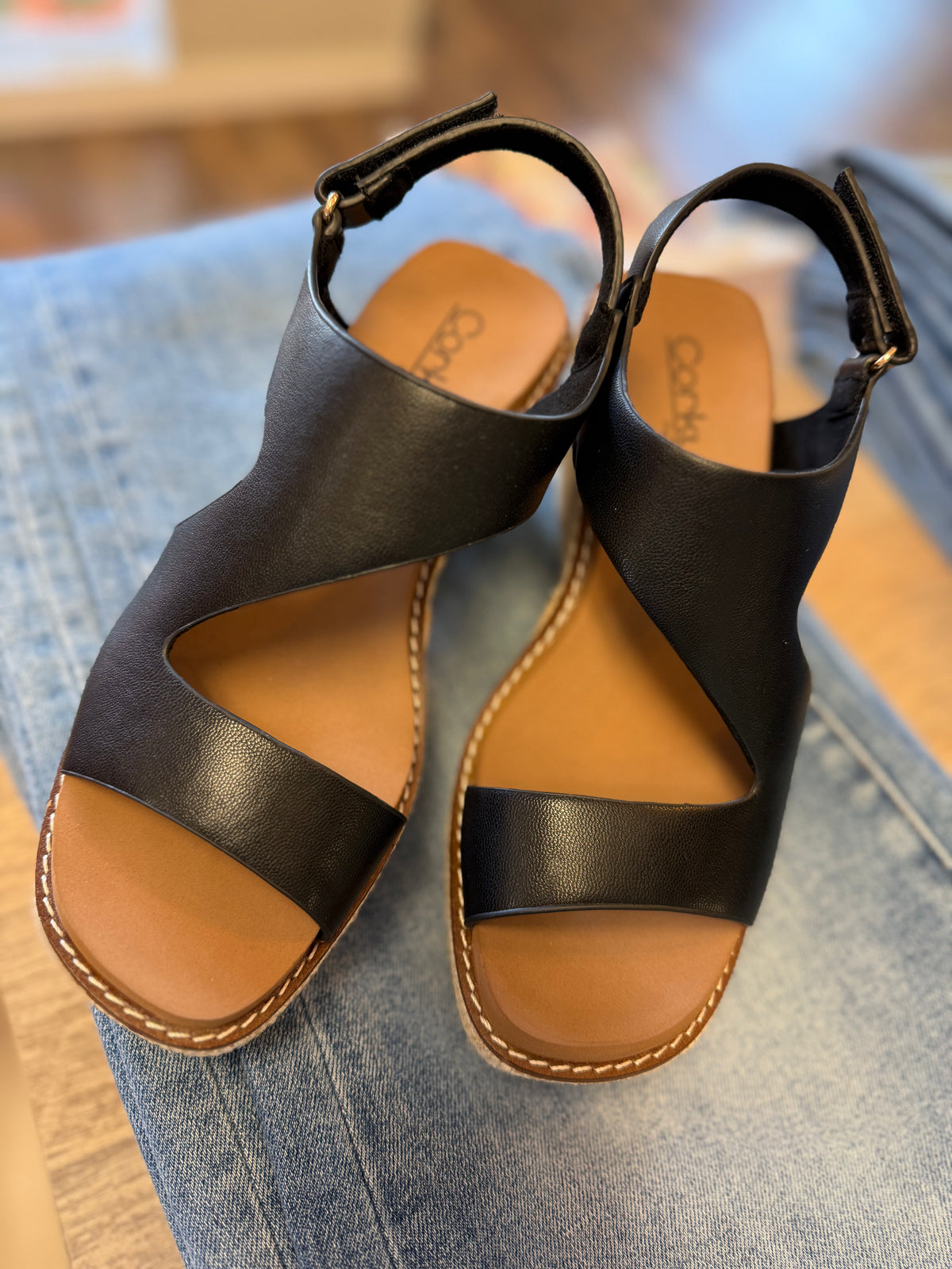 Corky's Steppin' Out Sandal | Black