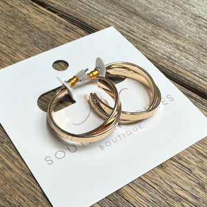 Twisted Huggie Earrings | Gold