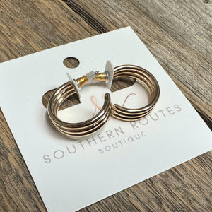 Ribbed Huggie Earrings | Gold