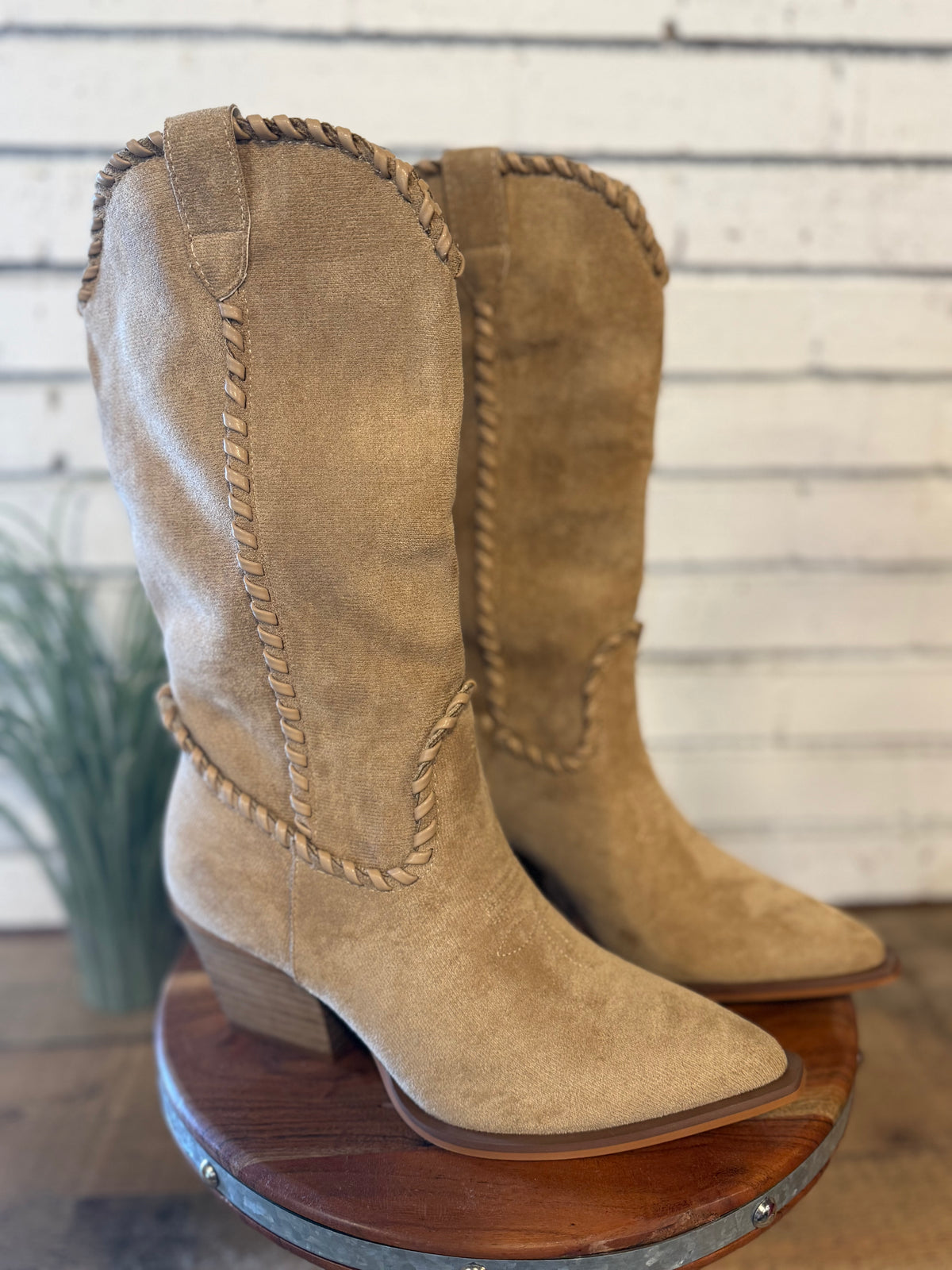 The Tilley Whipstitch Western Boot | Almond