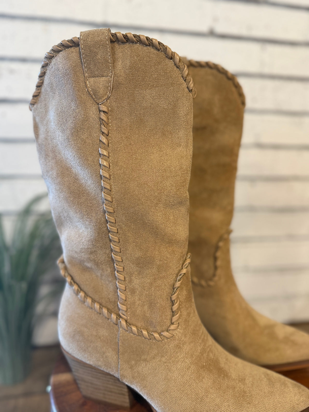 The Tilley Whipstitch Western Boot | Almond