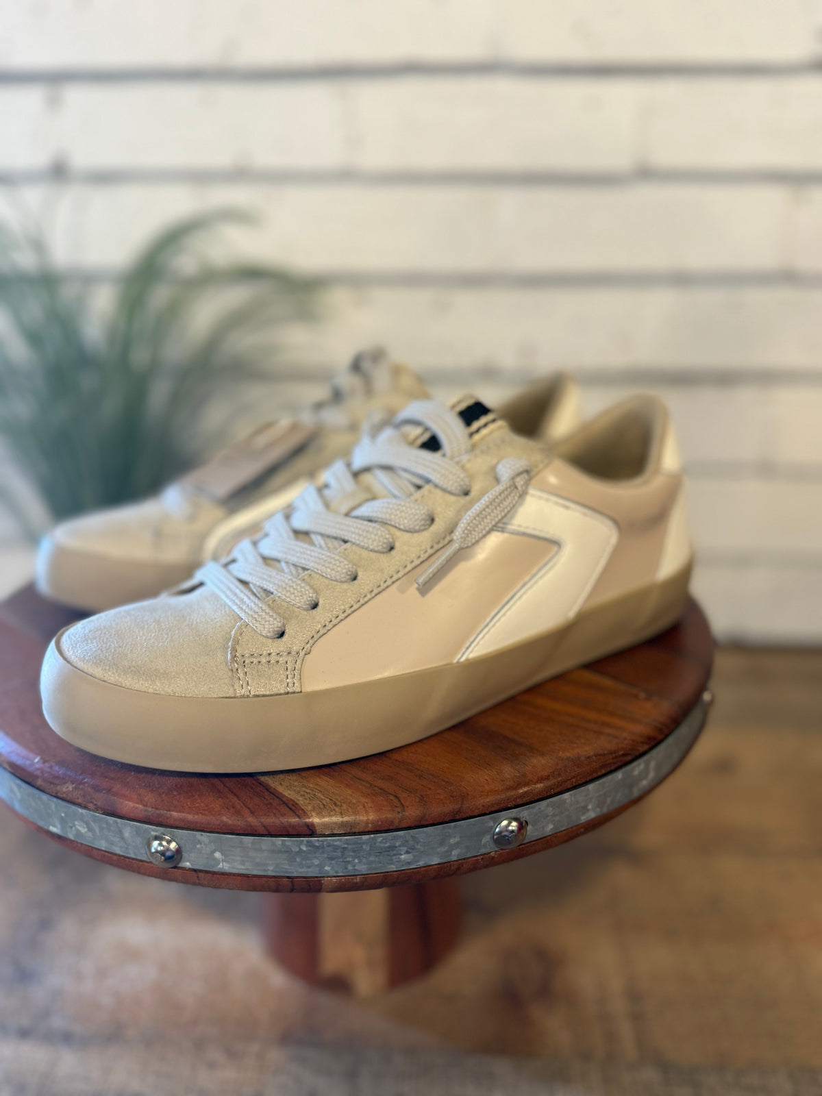 Shu Shop Robbie Sneaker | Beige Patent