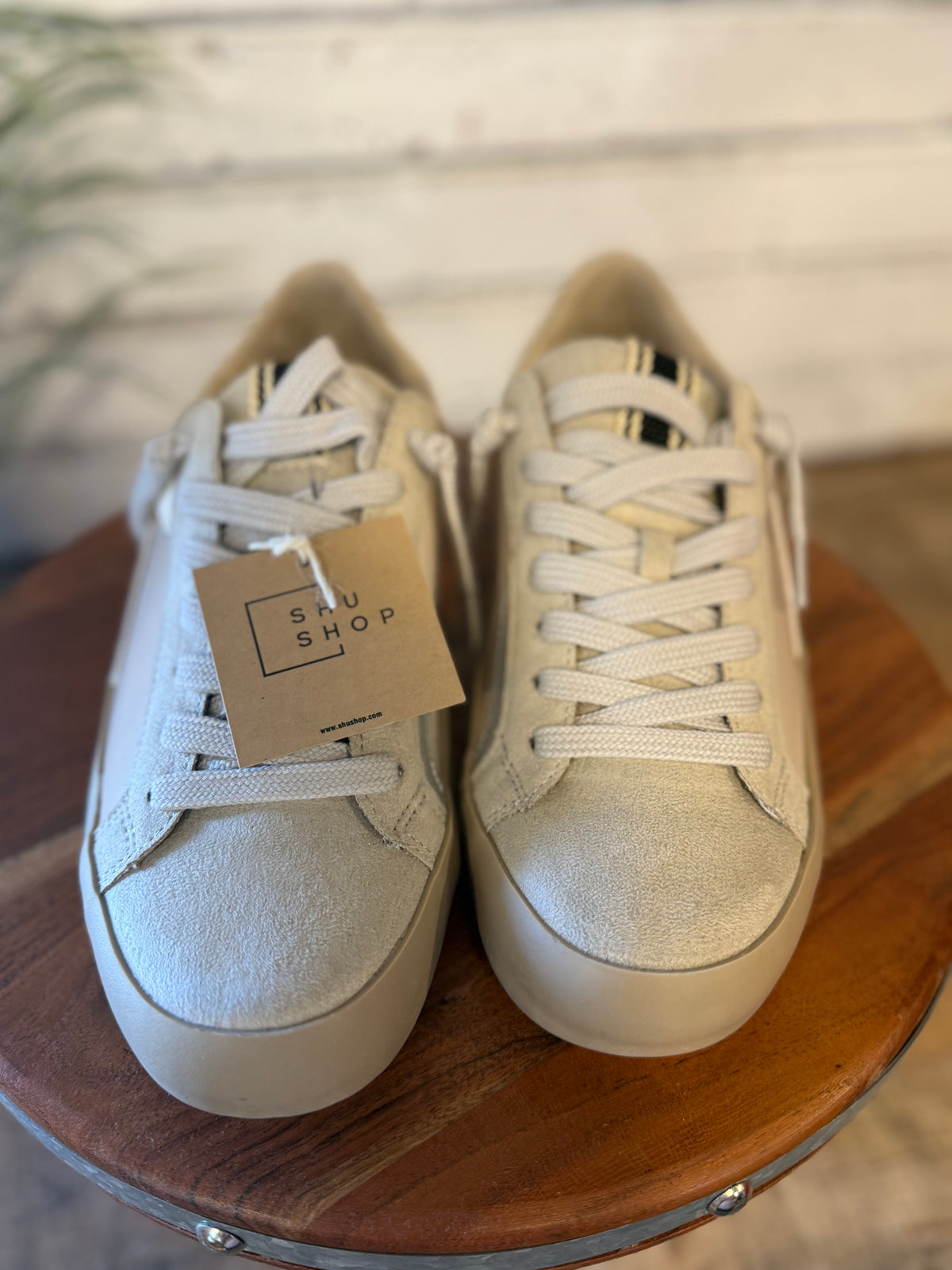 Shu Shop Robbie Sneaker | Beige Patent