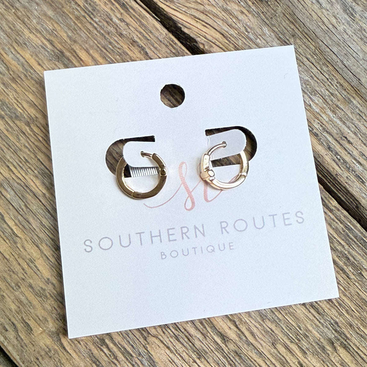 Circular Huggie Earrings | Gold