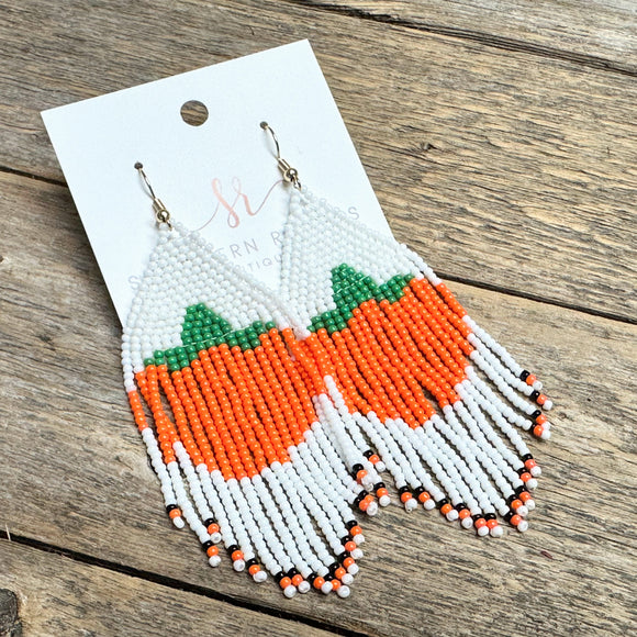 Pumpkin Seed Bead Earrings | White