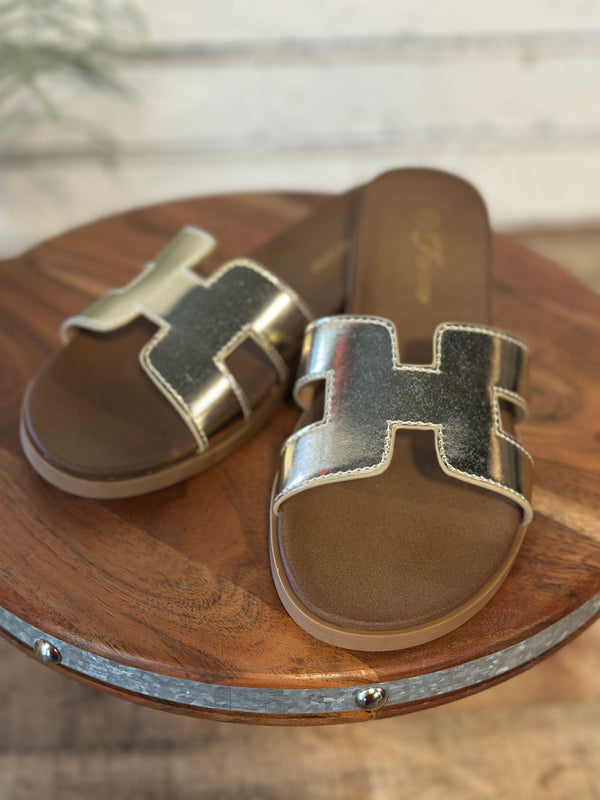 The Crucial Sandal | Gold