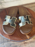 The Crucial Sandal | Gold
