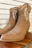 Western Inspired Creek Boot | Taupe