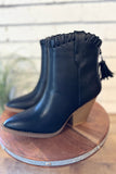 River Whip Stitch Boot | Black