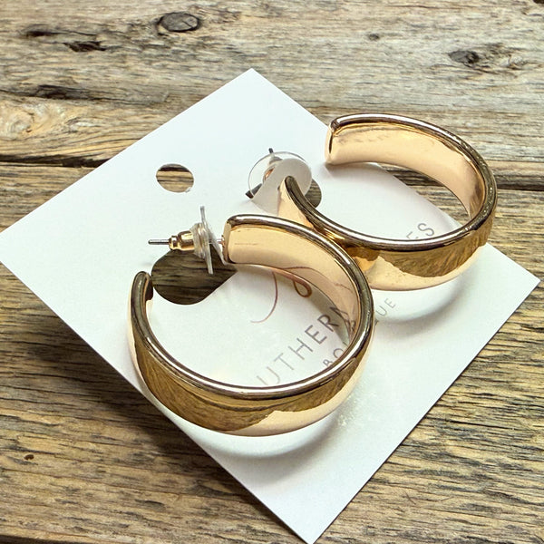 Wide Huggie Flat Earrings | Gold