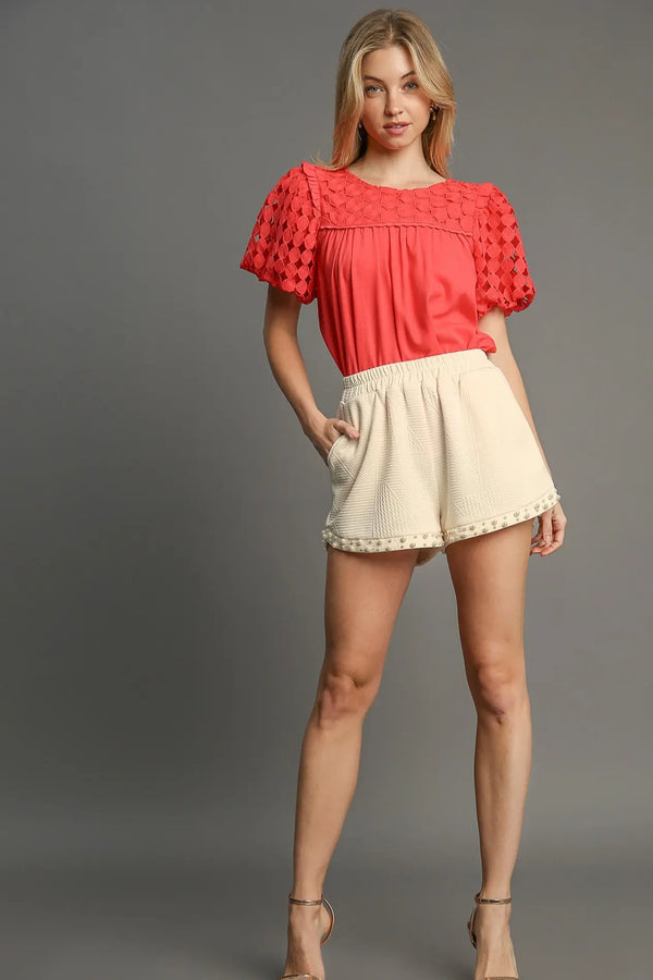 Pearl Detailed Textured Shorts | Cream
