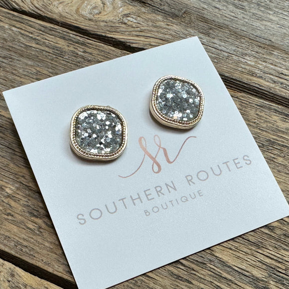 Rounded Glitter Square Stud Earrings | Silver