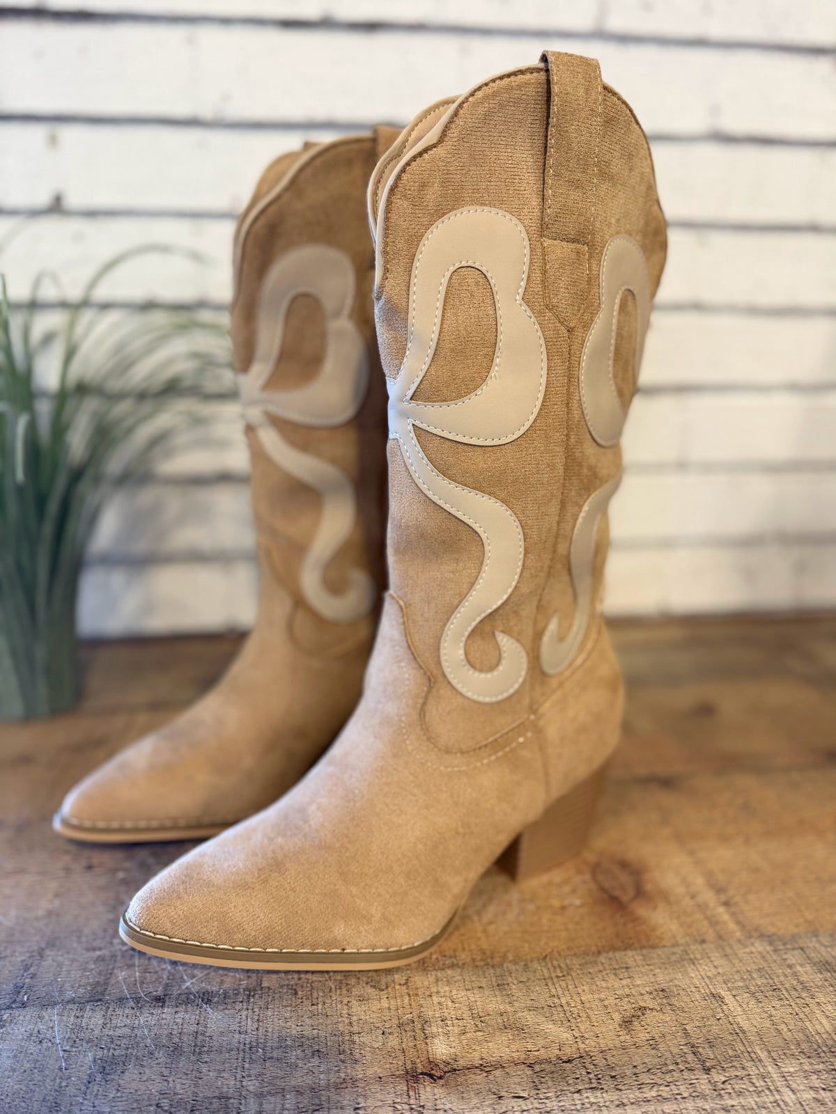 The Bowie | Almond Western Bow Boot
