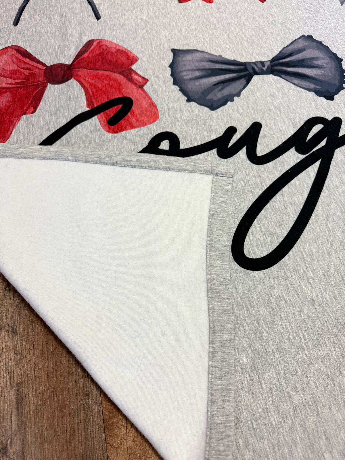Ribbon Bow Cougars Sweatshirt Blanket | Ash Grey