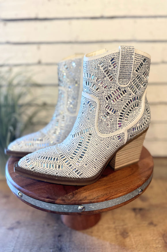 The Maze Sparkling Boot | White Silver