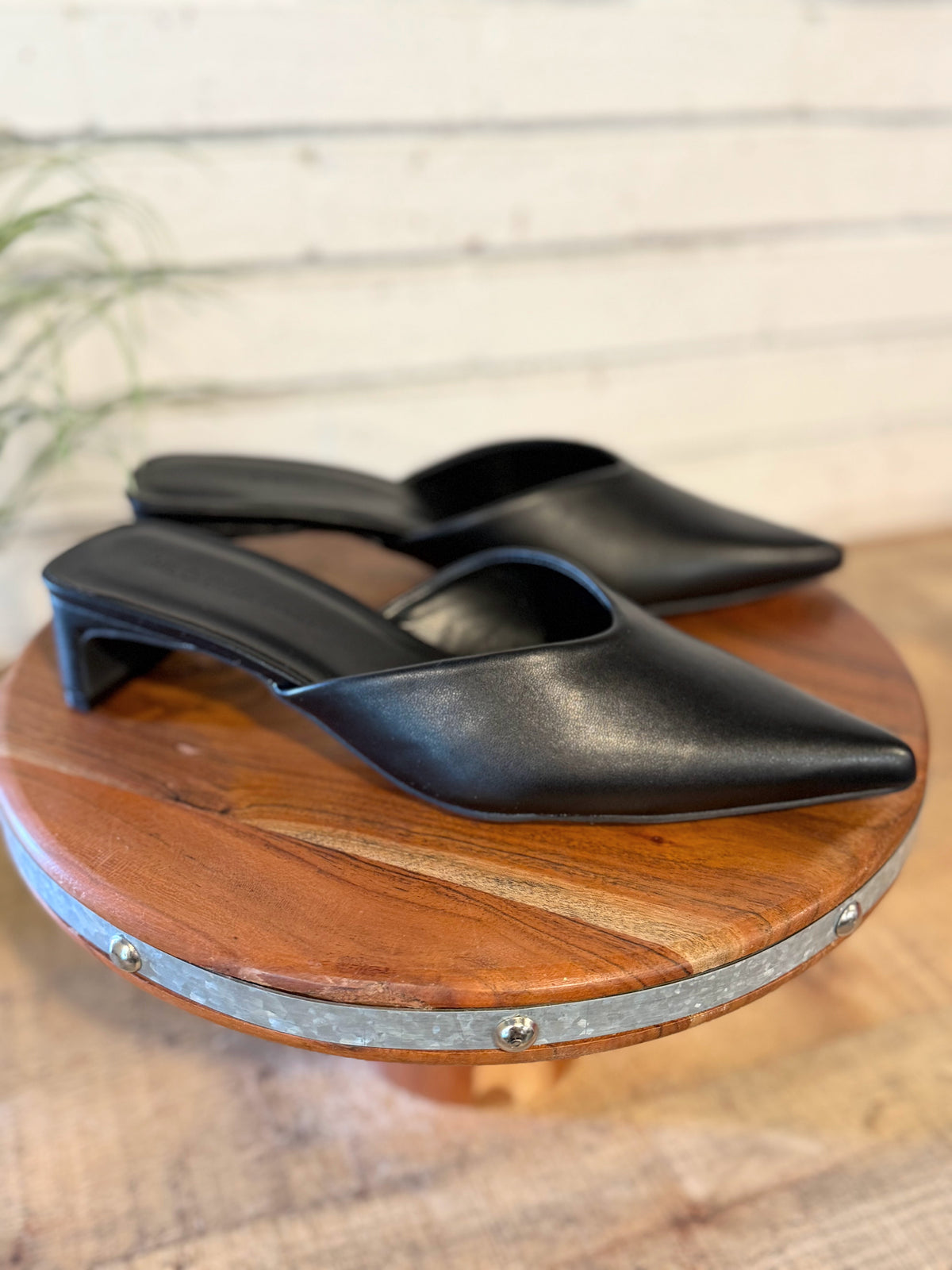 The Adina Pointed Toe Mule Heels | Black