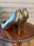 The Florian Pointed Toe Stiletto Pumps | Gold