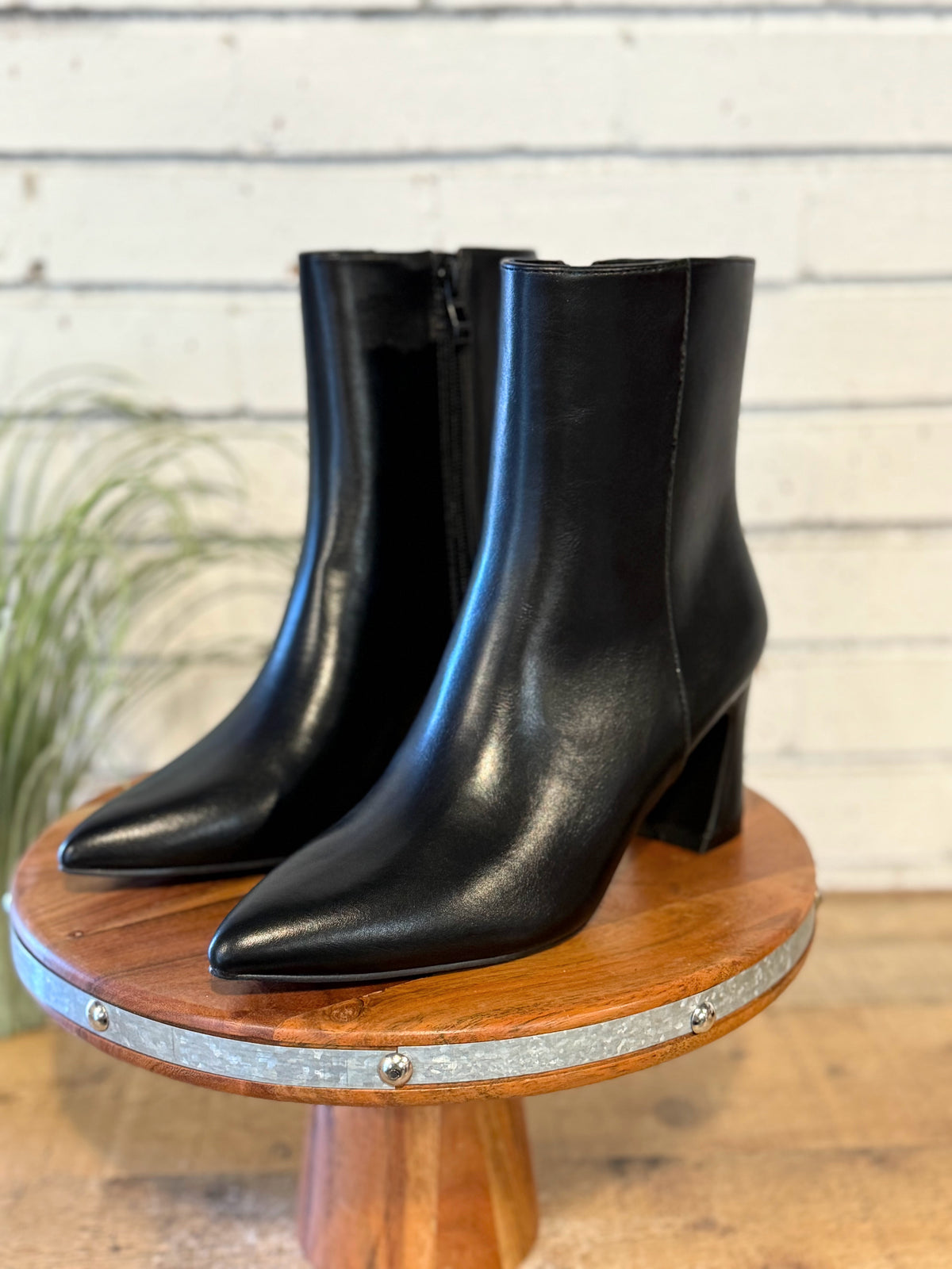 The Gaia Pointed Toe Block Heel Bootie | Black