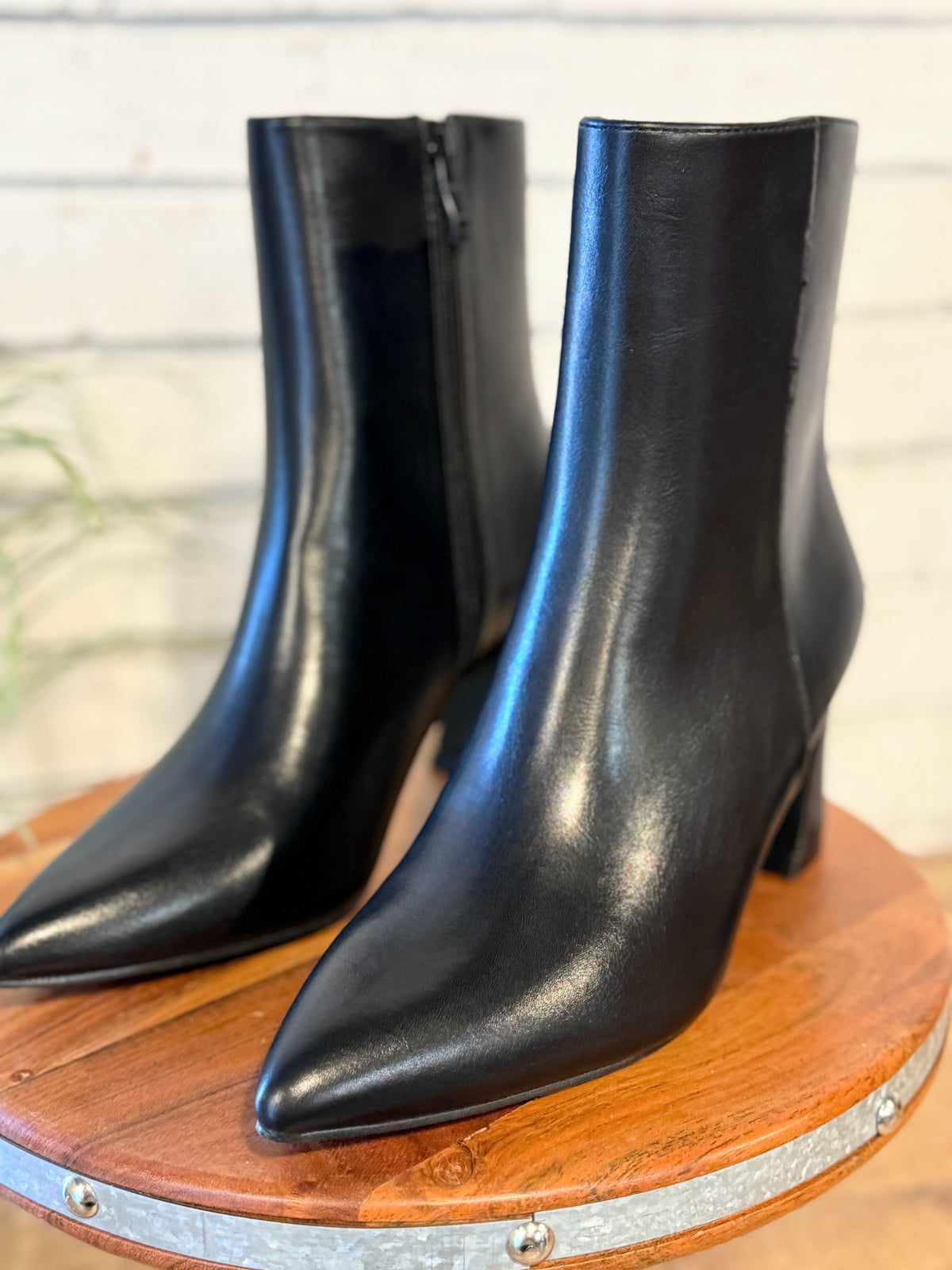 The Gaia Pointed Toe Block Heel Bootie | Black