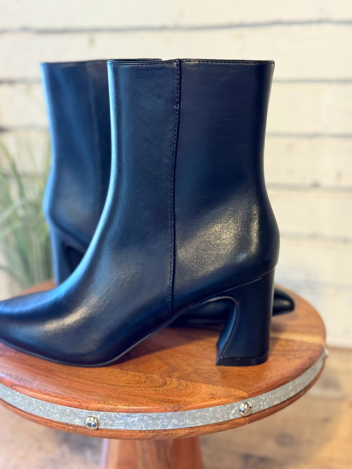 The Gaia Pointed Toe Block Heel Bootie | Black