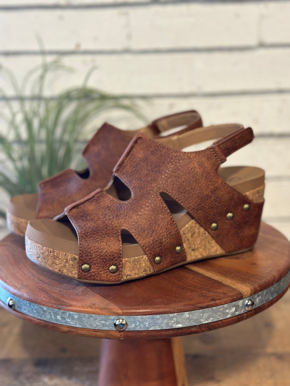 Corky's Cut It Out Wedge | Cognac Pebble