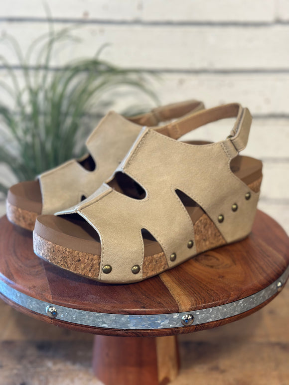 Corky's Cut It Out Wedge | Taupe