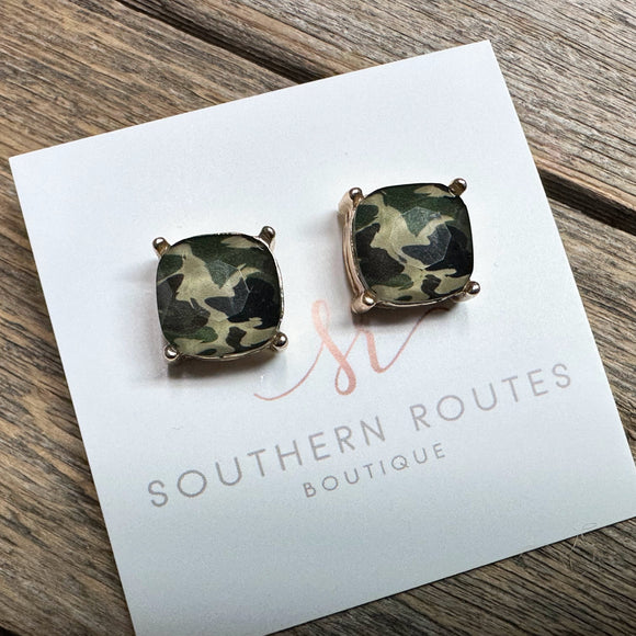 Beveled Square Stud Earrings | Camo