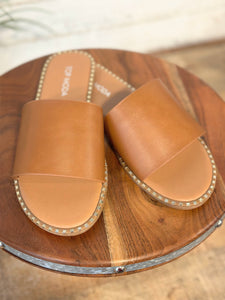 The Gateth Sandal | Tan