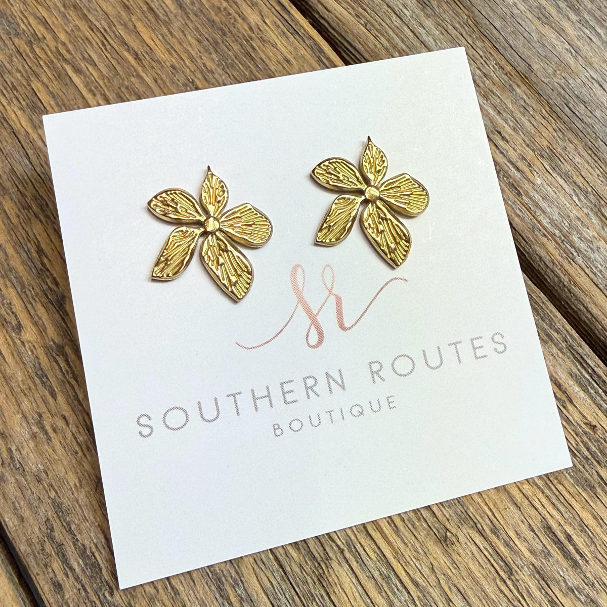 Flower Stud Earrings | 18k Gold-Plated