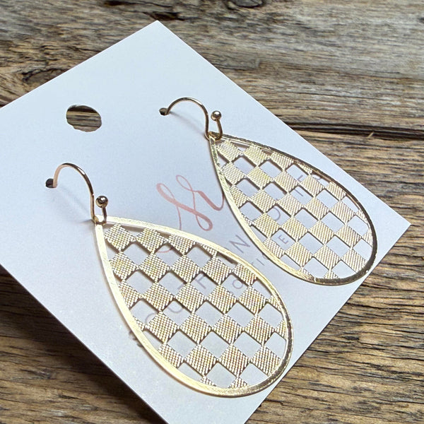 Checkered Cutout Teardrop Earrings | Gold