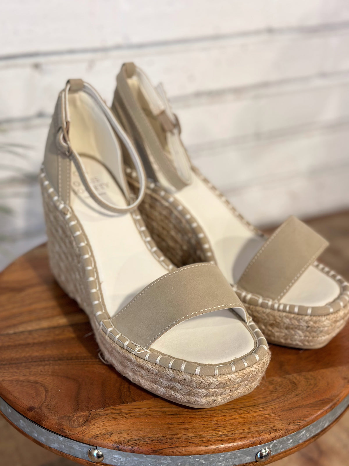 The Madrid Wedge Sandal | Taupe