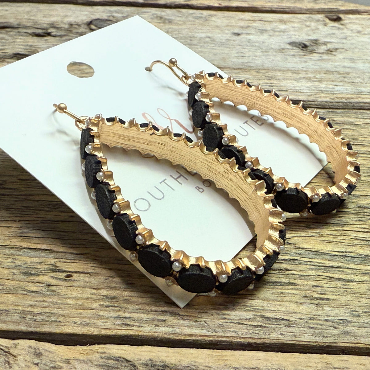 Wood/Pearl Accent Teardrop Earrings | Gold/Black