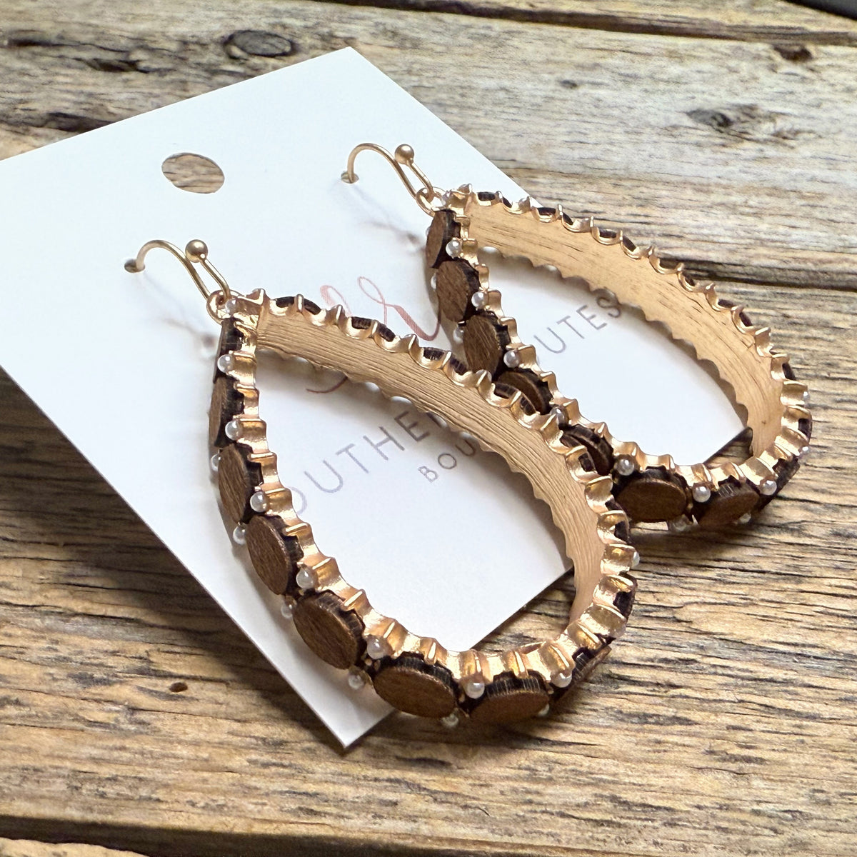 Wood/Pearl Accent Teardrop Earrings | Gold/Brown