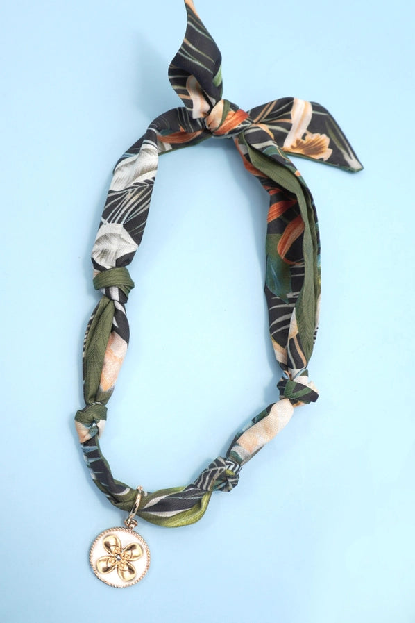 Handmade Scarf Necklace | Multi/Flower
