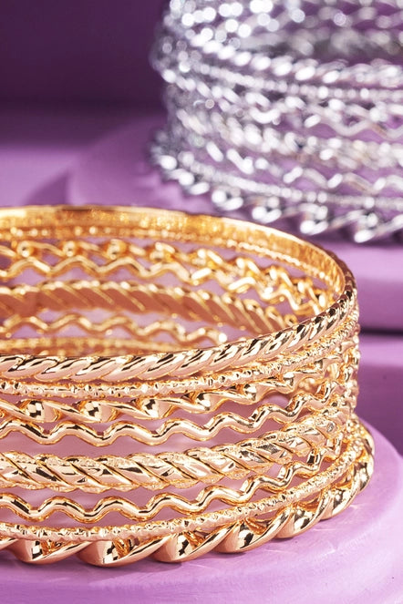 Textured Metal 7pc Bangle Bracelet Set | Gold