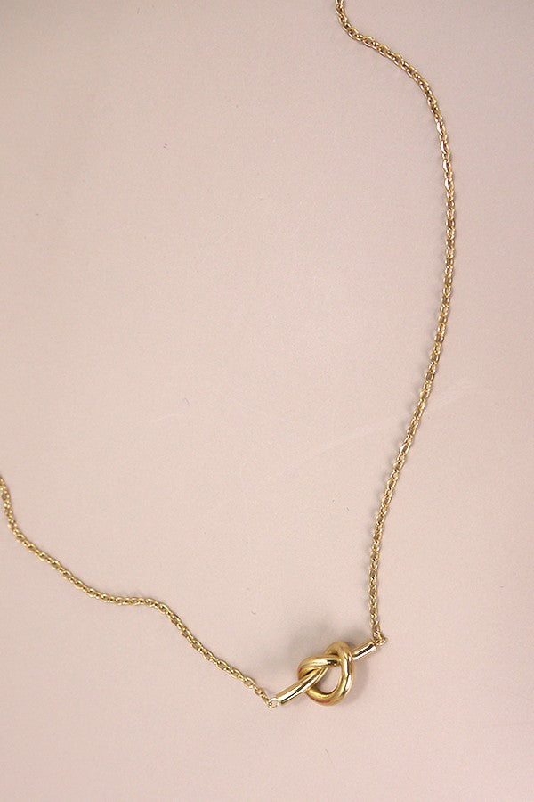 Stainless Knot Pendant Necklace | Gold