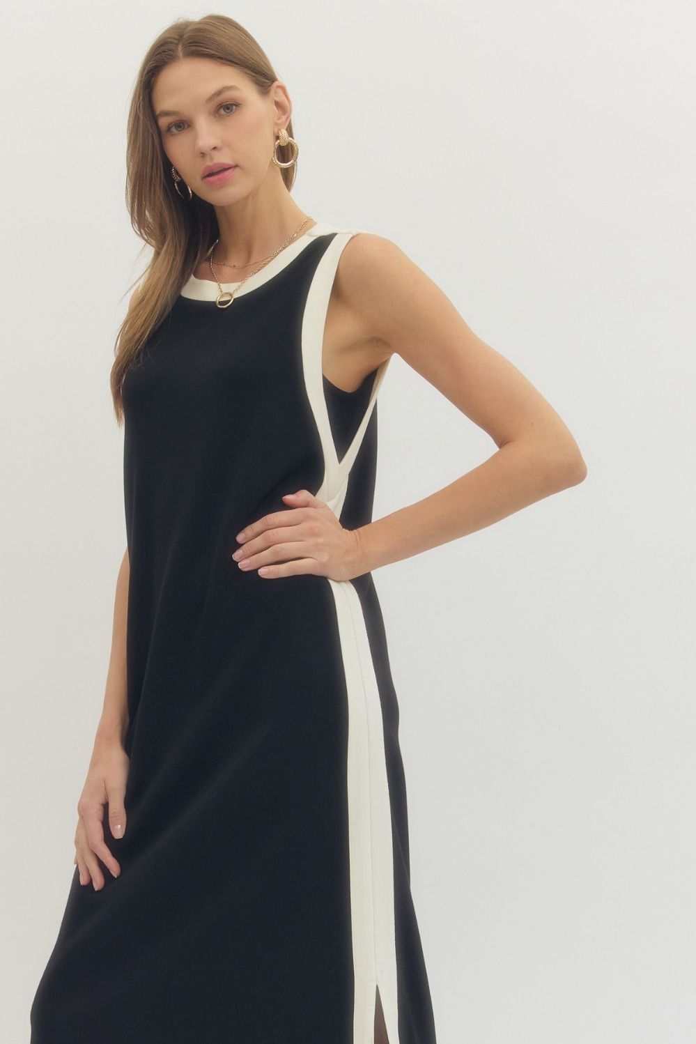Solid Sleeveless Midi Dress | Black